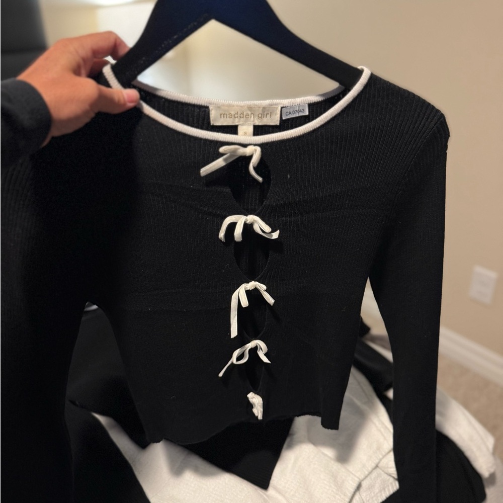 Madden Girl Black and White Lace-Up Long Sleeve Top